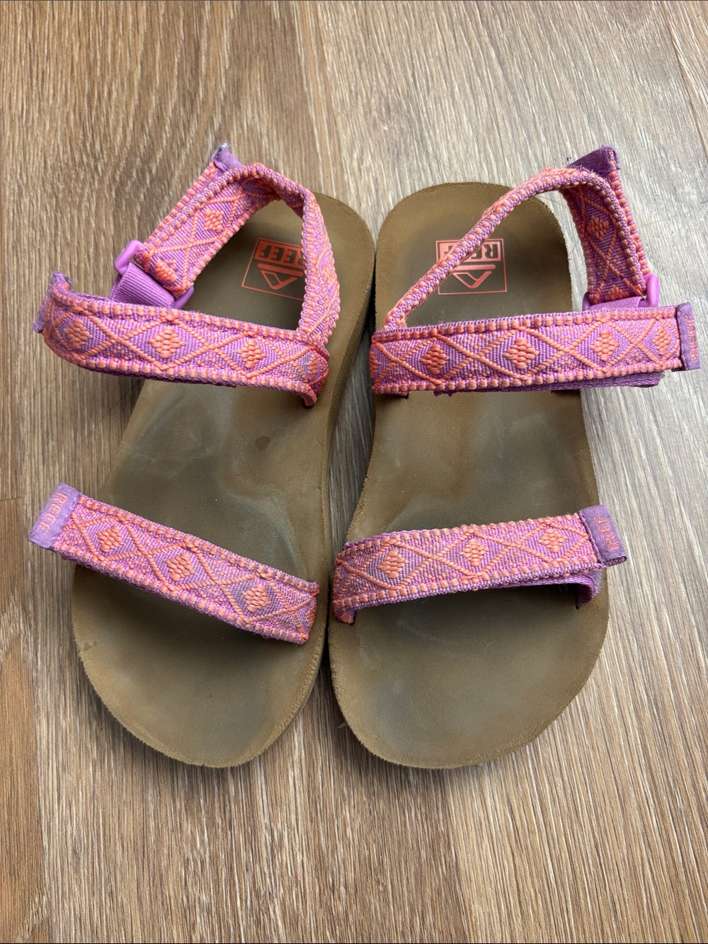 Reef little ahi convertible Pink and Coral Hook-and-Loop Strap Sandals